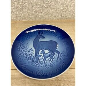 Vtg 1975 B & G Copenhagen Porcelain Plate 6" Diameter Mothers Day Deer With Babi